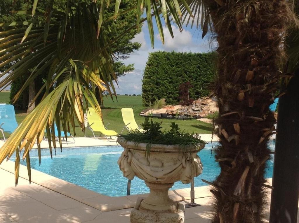 Lagalerne Bed & Breakfast Neuville-du-Poitou Dış mekan fotoğraf